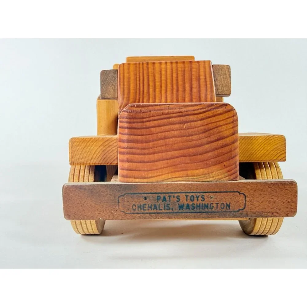 Pats Toys wooden truck